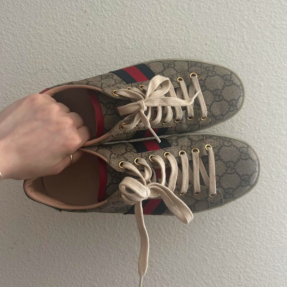 Gucci Cream and Red Vintage Sneakers